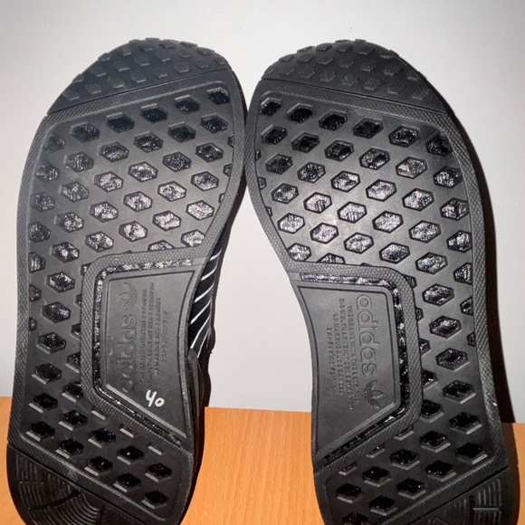 Adidas NMD R1 V2 Black White Men's Sneakers GZ1998 New NWT NWOB Size 8 - Picture 12 of 14